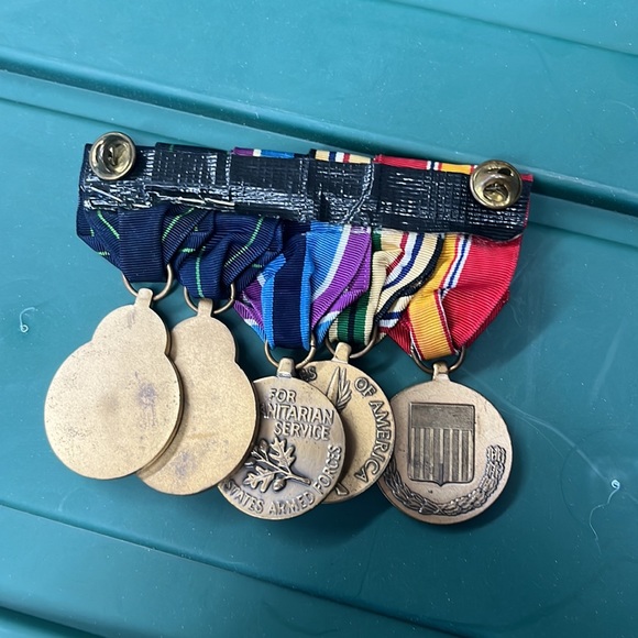 US Navy Medals - Picture 2 of 2